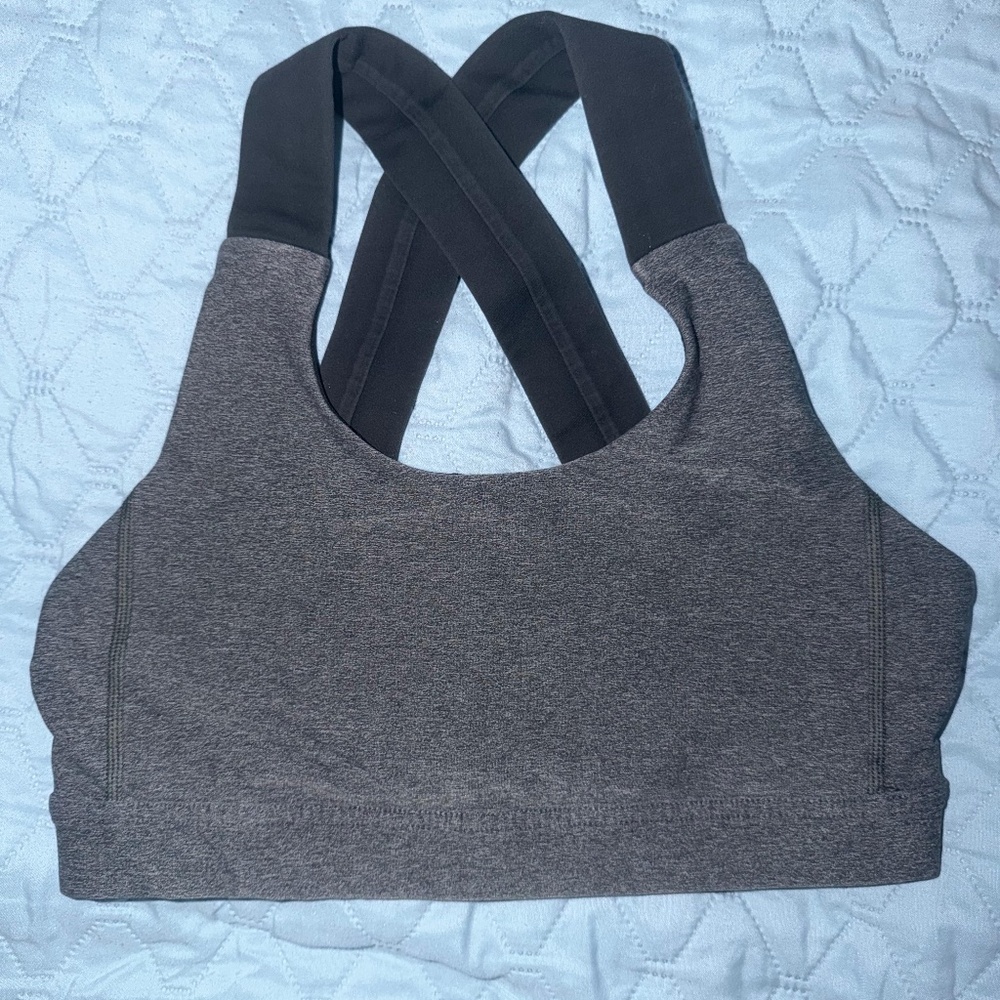 lululemon top woman